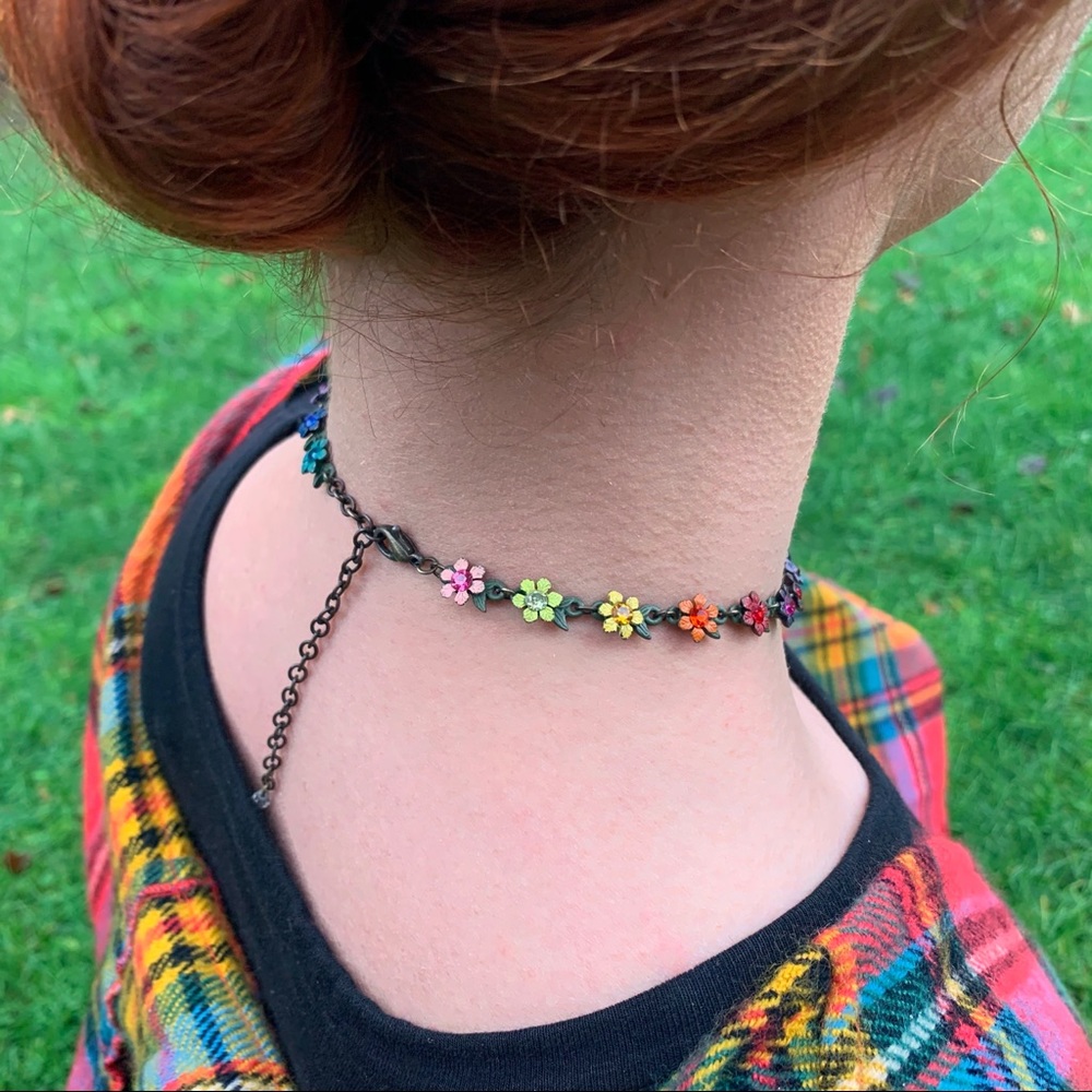 Vintage 90’s Flower Child Necklace 🌼